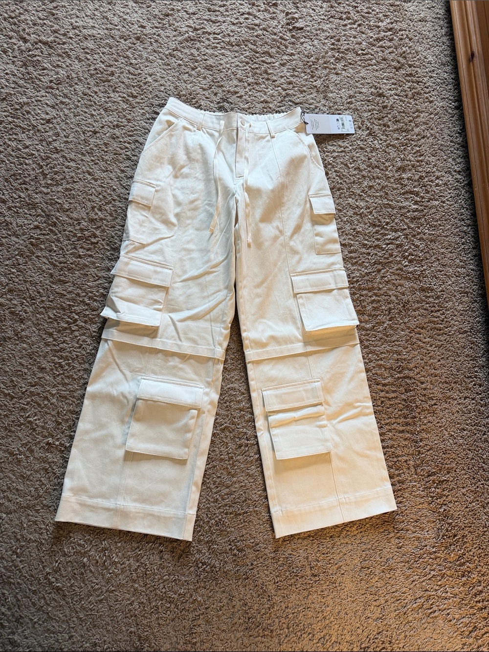 ALO Yoga Cream Multi-Pocket Cargo Jumpsuit Pants
